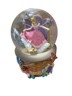 Enesco Disney Cinderella Musical Snow Globe Sing Of Sixpence Sewing Basket Mouse